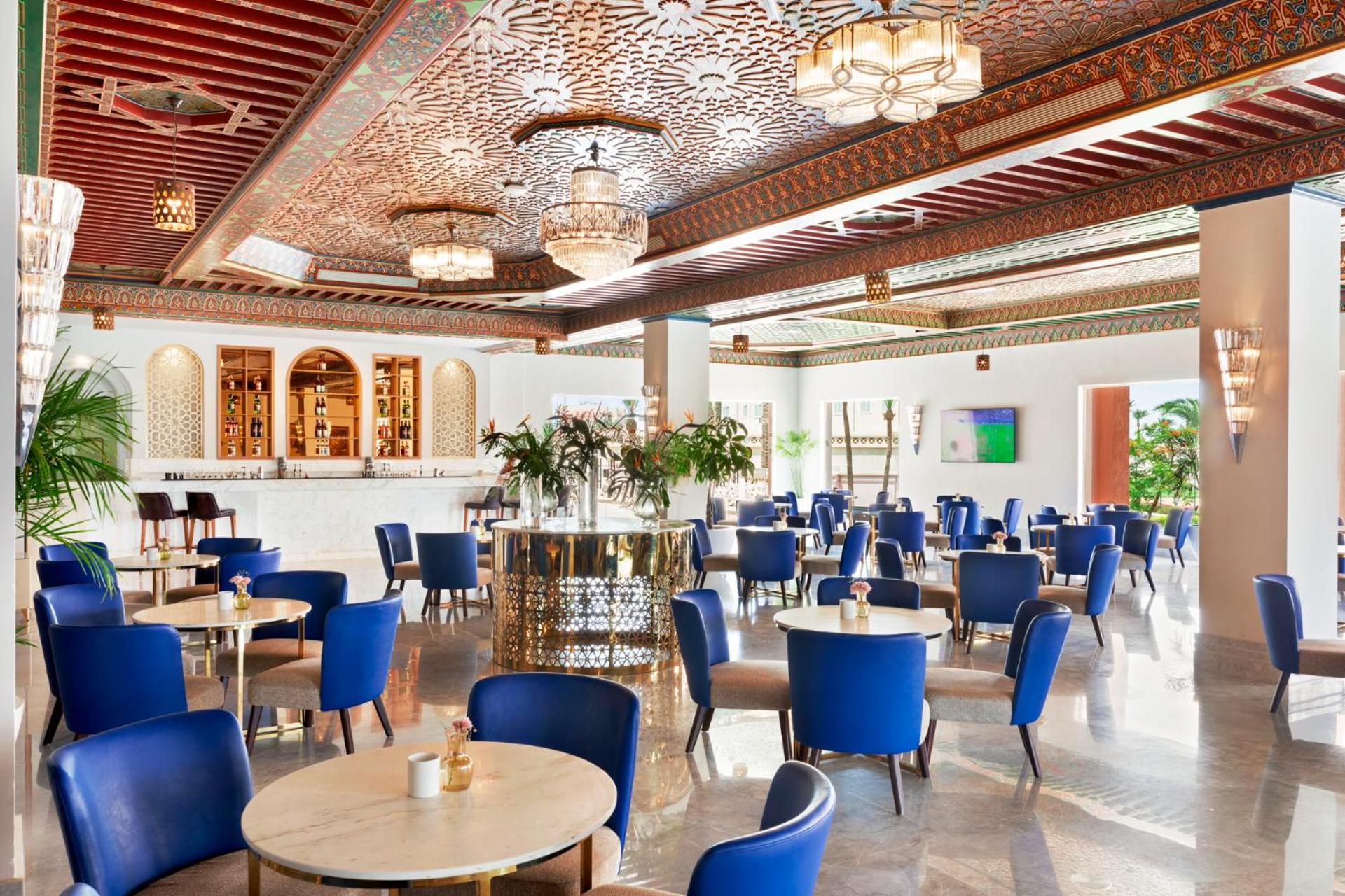 Pickalbatros Palace - Aqua Park Hurghada Eksteriør billede The lounge at the airport