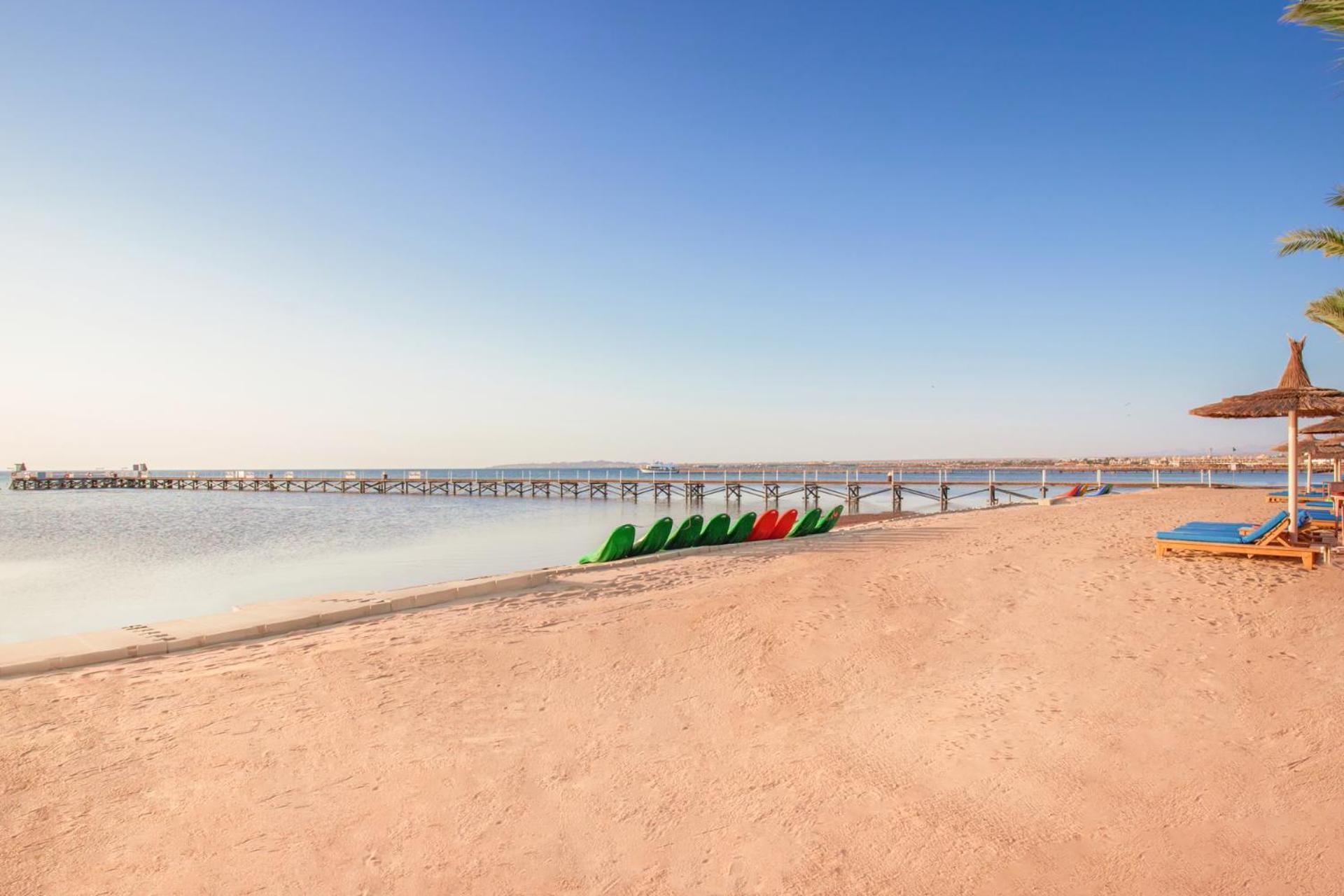 Pickalbatros Palace - Aqua Park Hurghada Eksteriør billede The beach at the Dead Sea