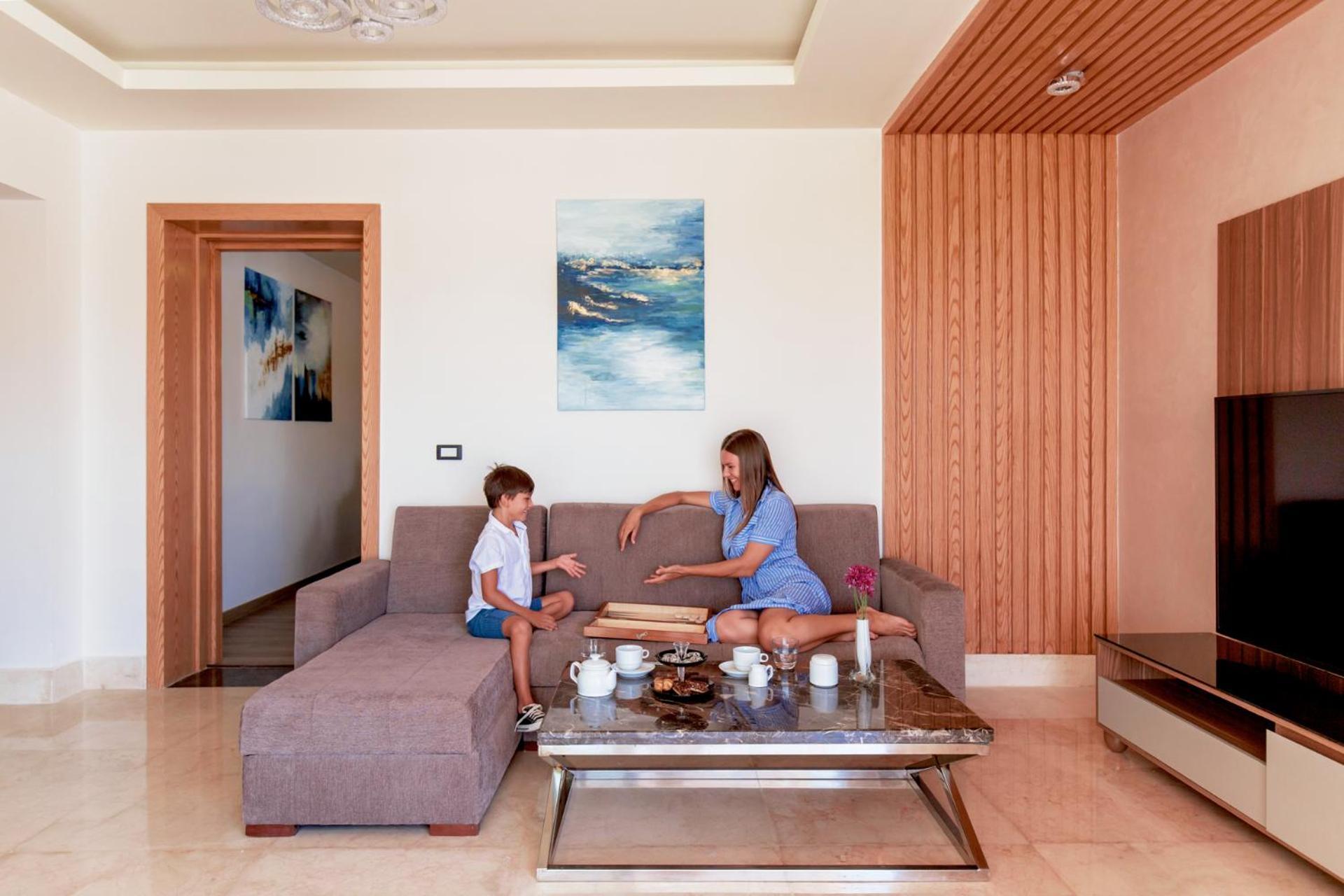 Pickalbatros Palace - Aqua Park Hurghada Eksteriør billede A living room